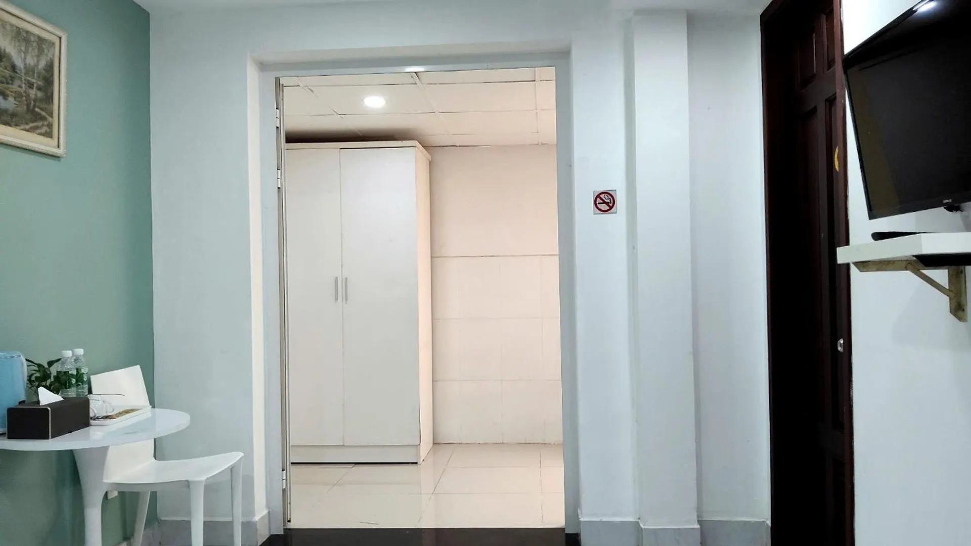 **  The Luan Luxury Hotel Appartment Ho Chi Minh City Vietnam